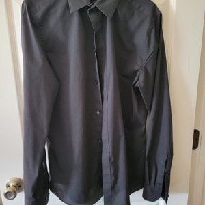 H&M LONG SLEEVED BLACK DRESS SHIRT